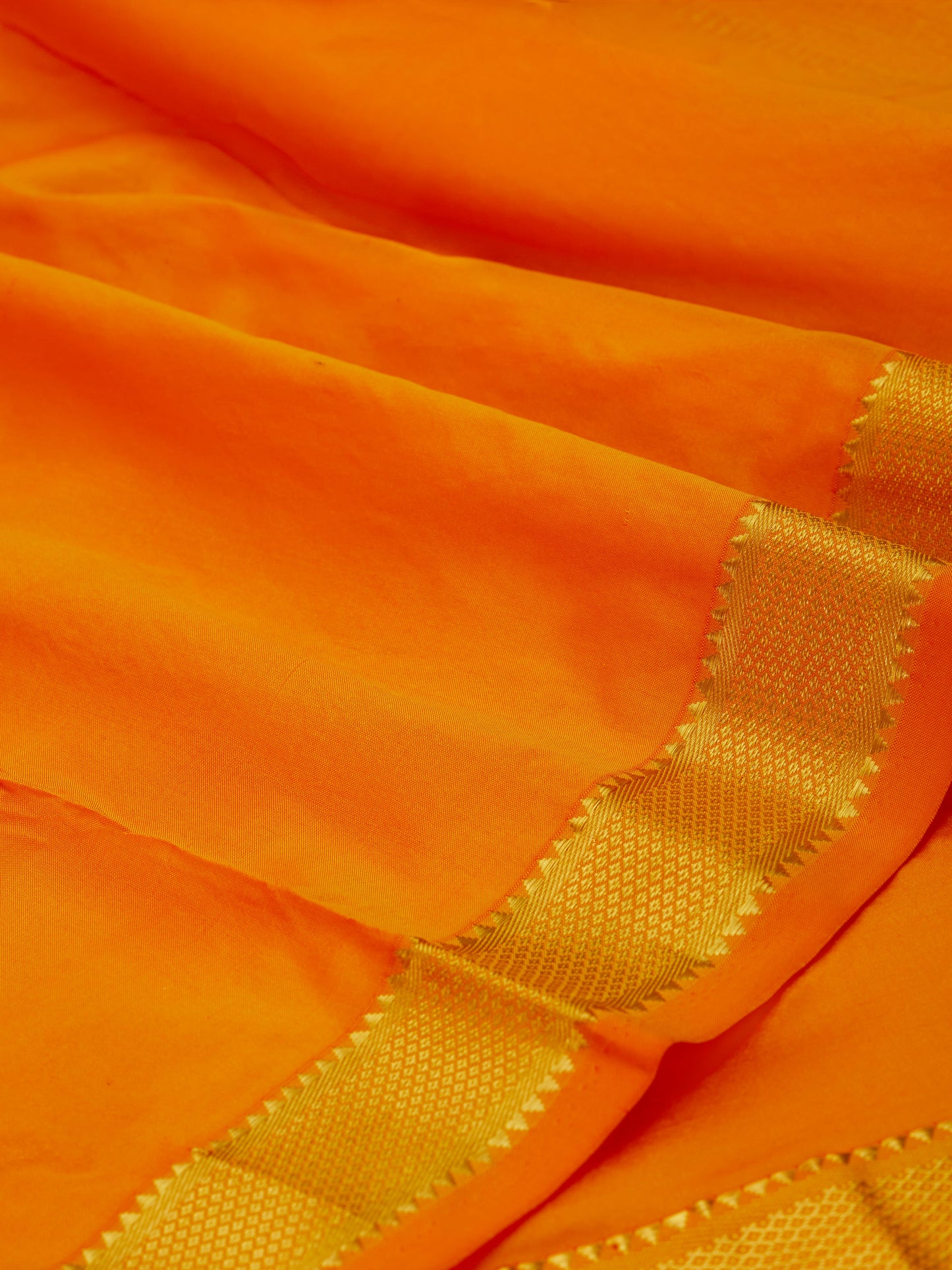 Mambalam Orange 9 Yards Kanchivaram Silk Saree