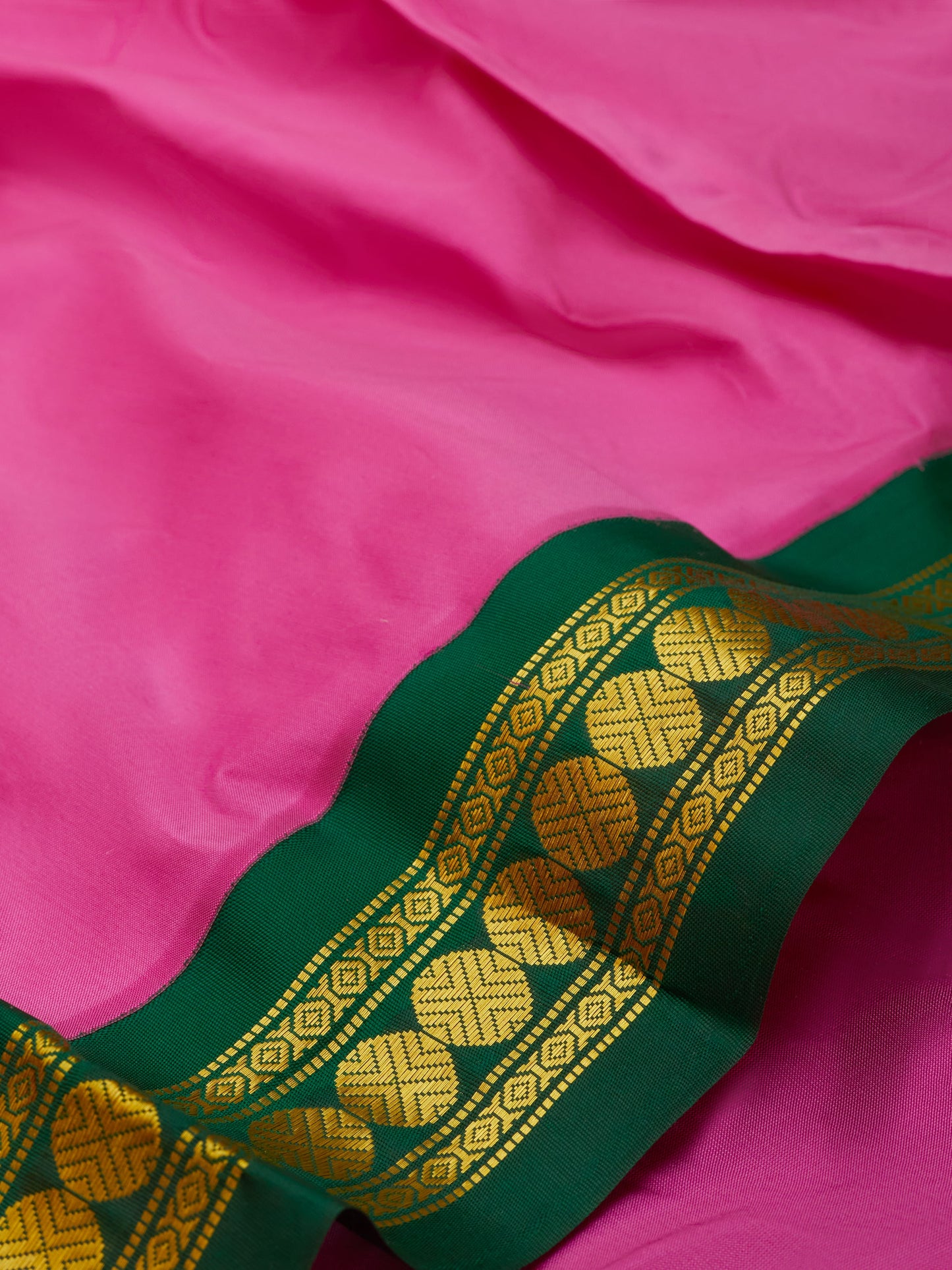 Lotus Pink with Bottle Green 9 Yards Kanchivaram Silk Saree