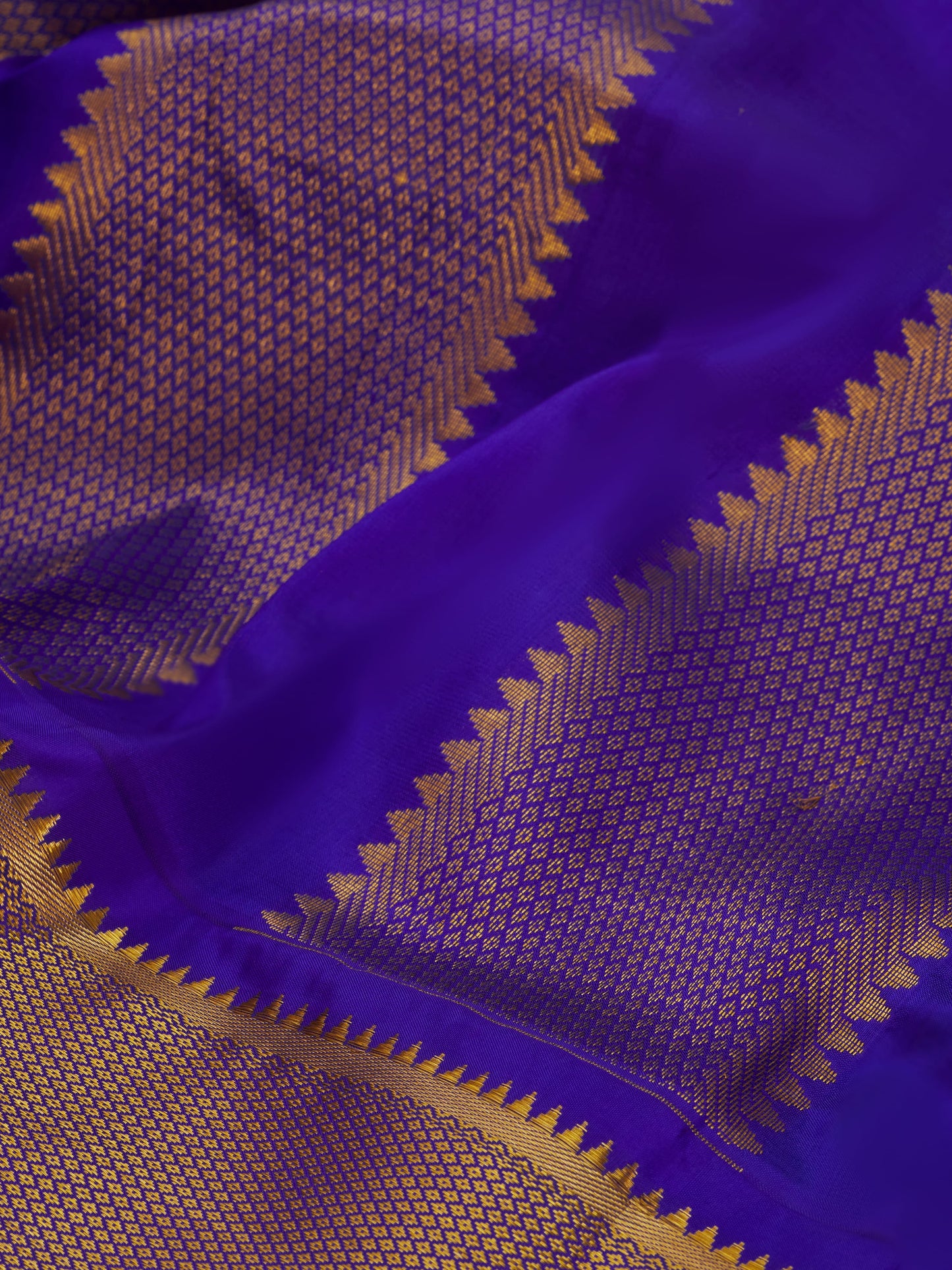 Green with Violet 9 Yards Kanchivaram Silk Saree