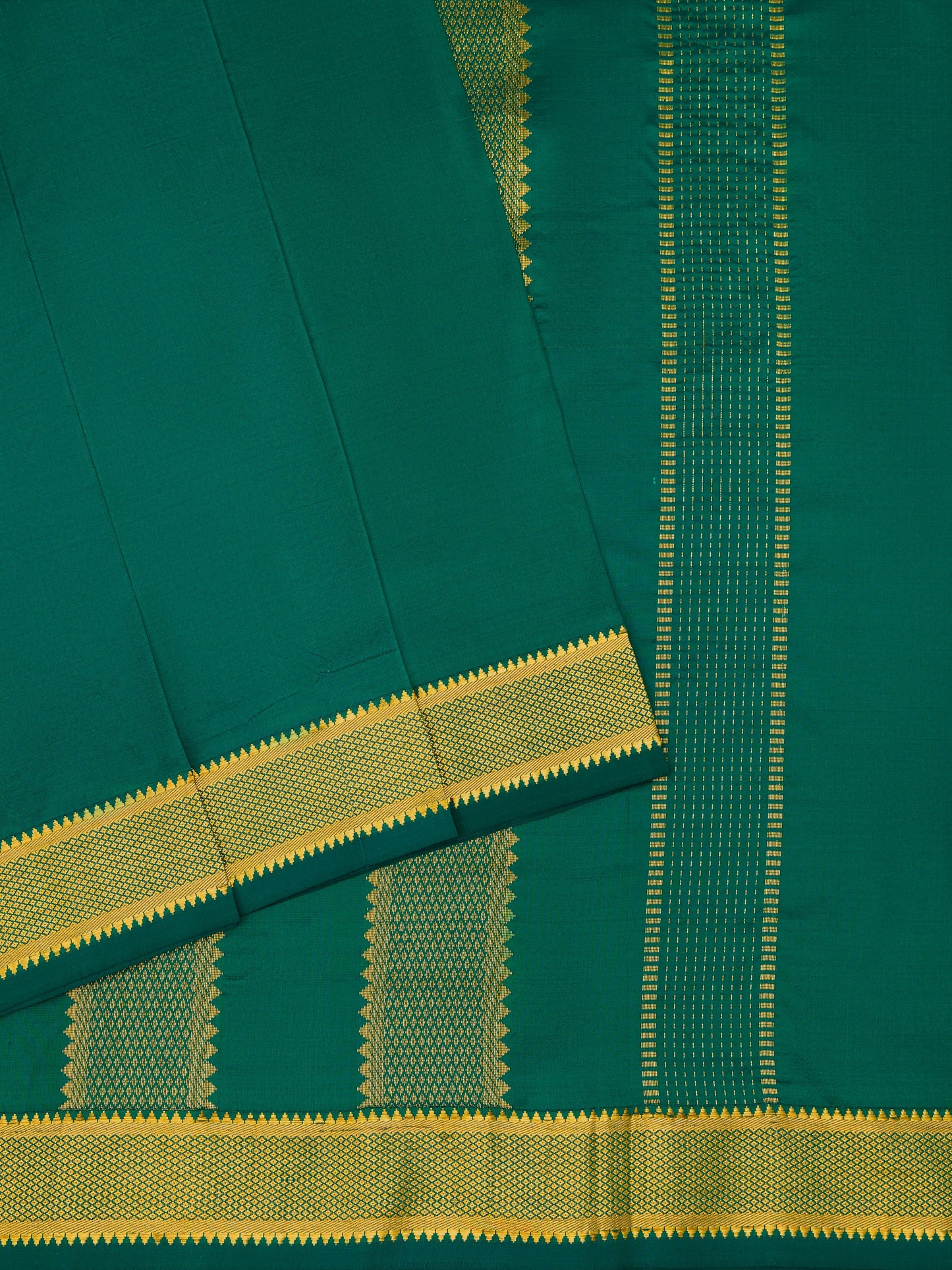 Bottle Green 9 Yards Kanchivaram Silk Saree