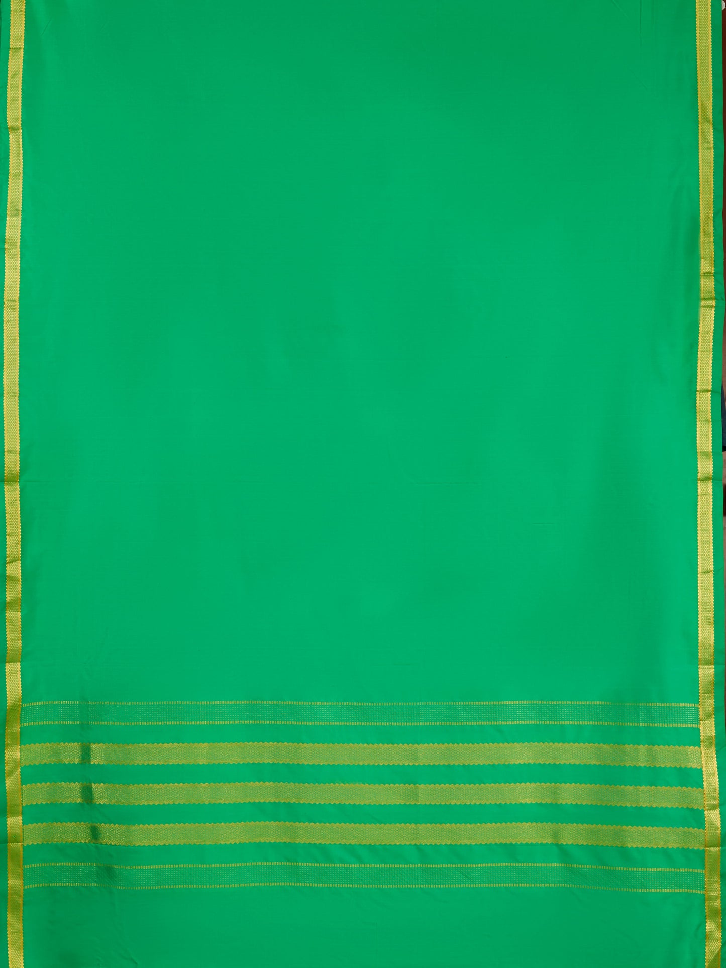 Parrot Green 9 Yards Kanchivaram Silk Saree